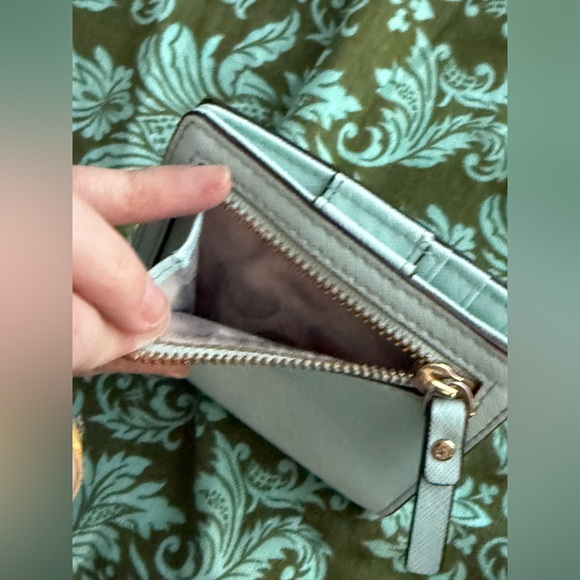 ♠️ Kate Spade Mini Wallet - Picture 5 of 7